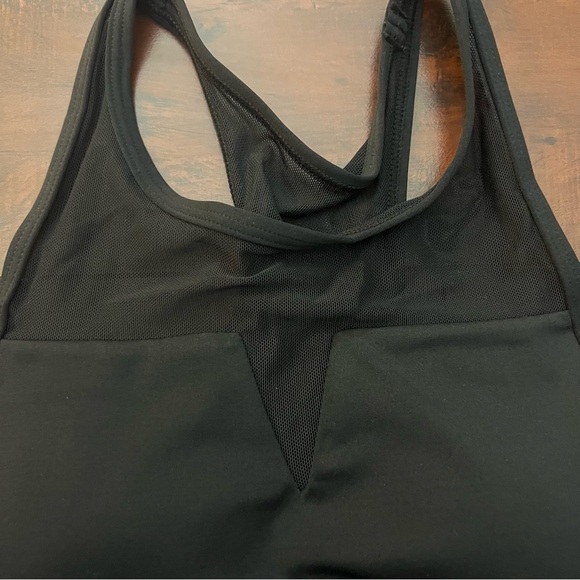 FLEO Maeve Sports Bra Light Support Black Mesh High Neck Racerback Size XS NWT - Picture 7 of 10